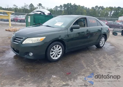 2011 Toyota Camry Xle V6 z USA, uszkodzony, nr VIN 4T1BK3EK1BU617817